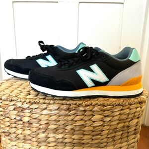 New Balance Women’s Sneakers Size 8.
